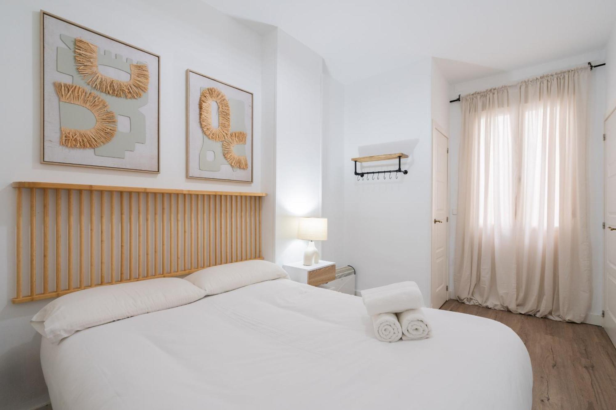 Apartamento En Chueca Para 4 Personas Alquiler Temporal Мадрид Екстер'єр фото